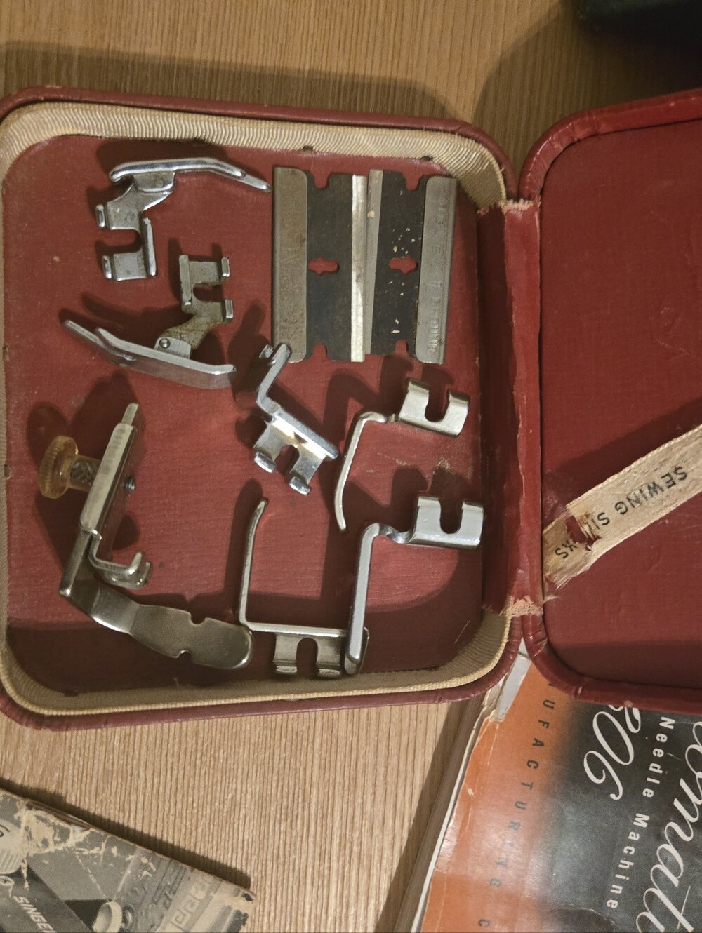 Singer Sewing Machine Accessories - Picture 8 of 11